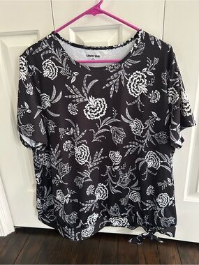 Lands' End Black & White Floral top for over swimwear - Size 1X